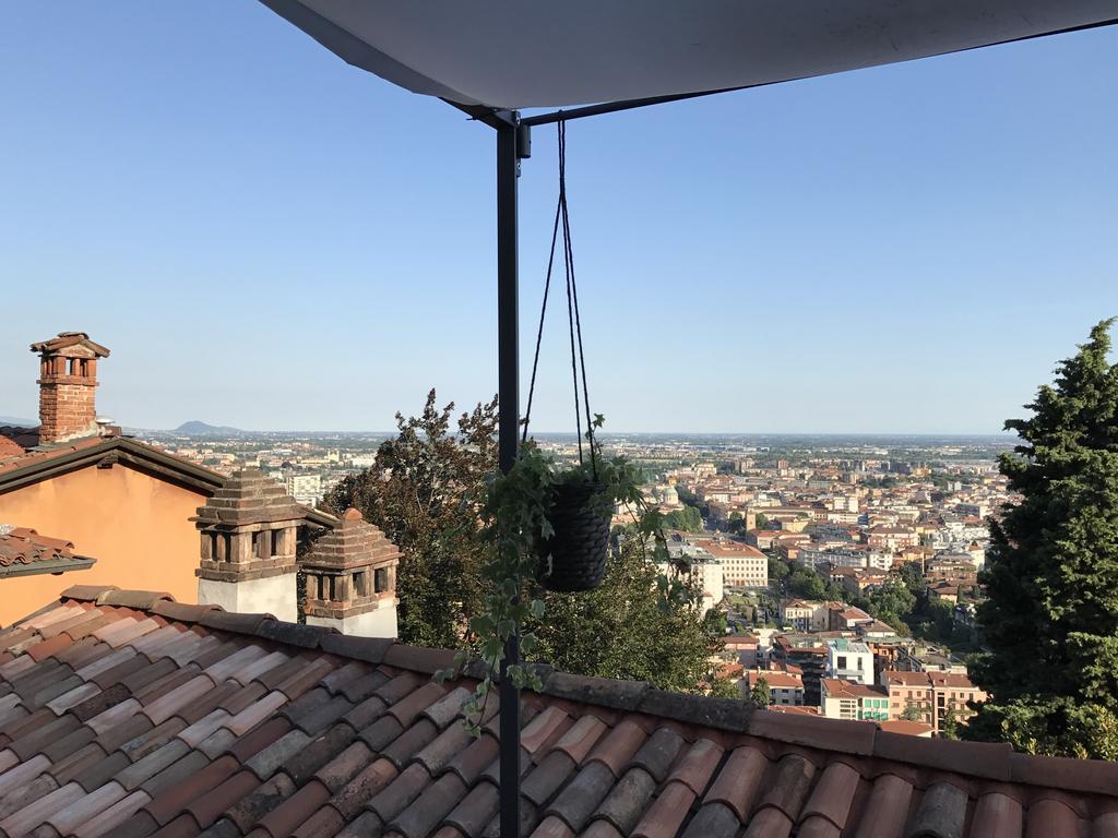 Livinn Bergamo La Mansardina1 E La Mansardina2 Bagian luar foto